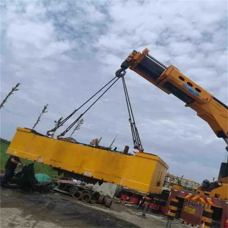 右江吊车吊集装箱需要多少钱